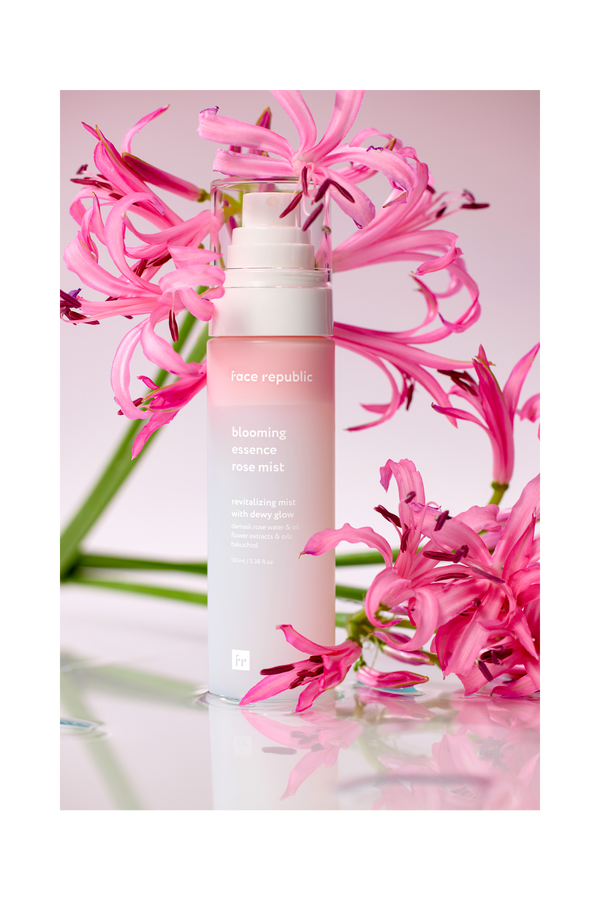 Face Republic Blooming Essence Rose Mist 100 ml - Feuchtigkeitsspendender 2-Phasen-Glow-Mist